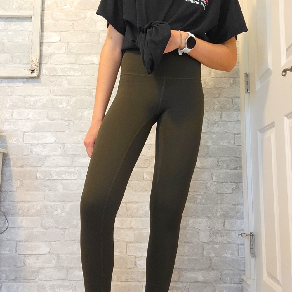 Lululemon Olive Green Wunder Under 28 inch Legging